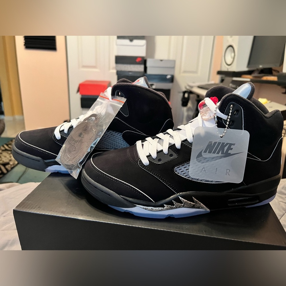 Air Jordan Black Metallic 5 Reimagined